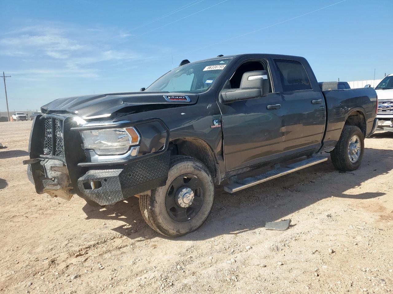RAM 2500 TRADESMAN