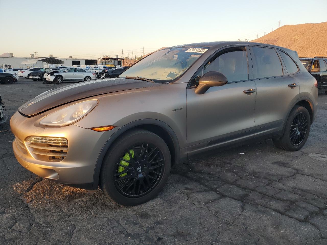 PORSCHE CAYENNE S HYBRID