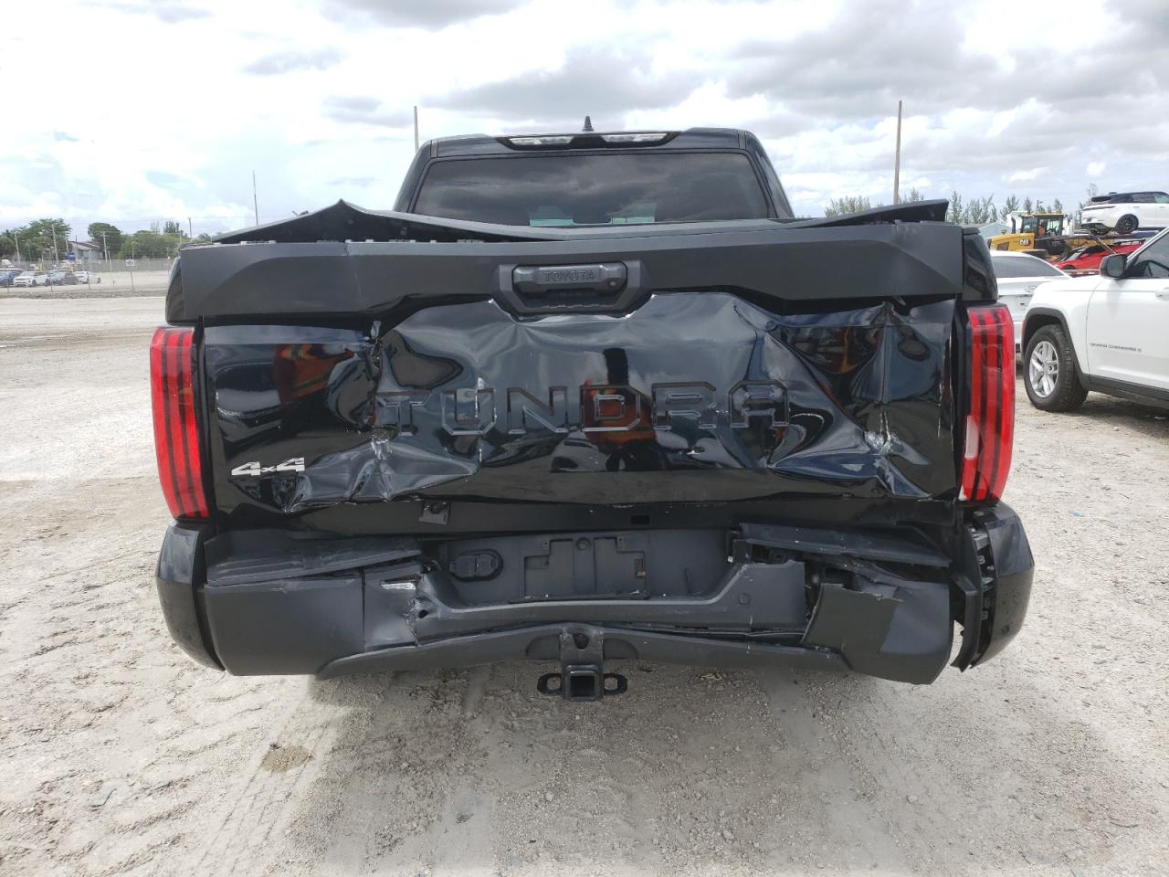 Lot #3301782330 2023 TOYOTA TUNDRA CRE