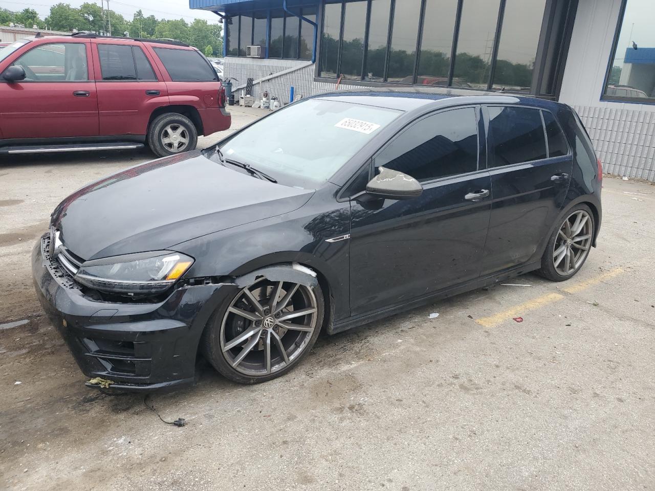 VOLKSWAGEN GOLF R