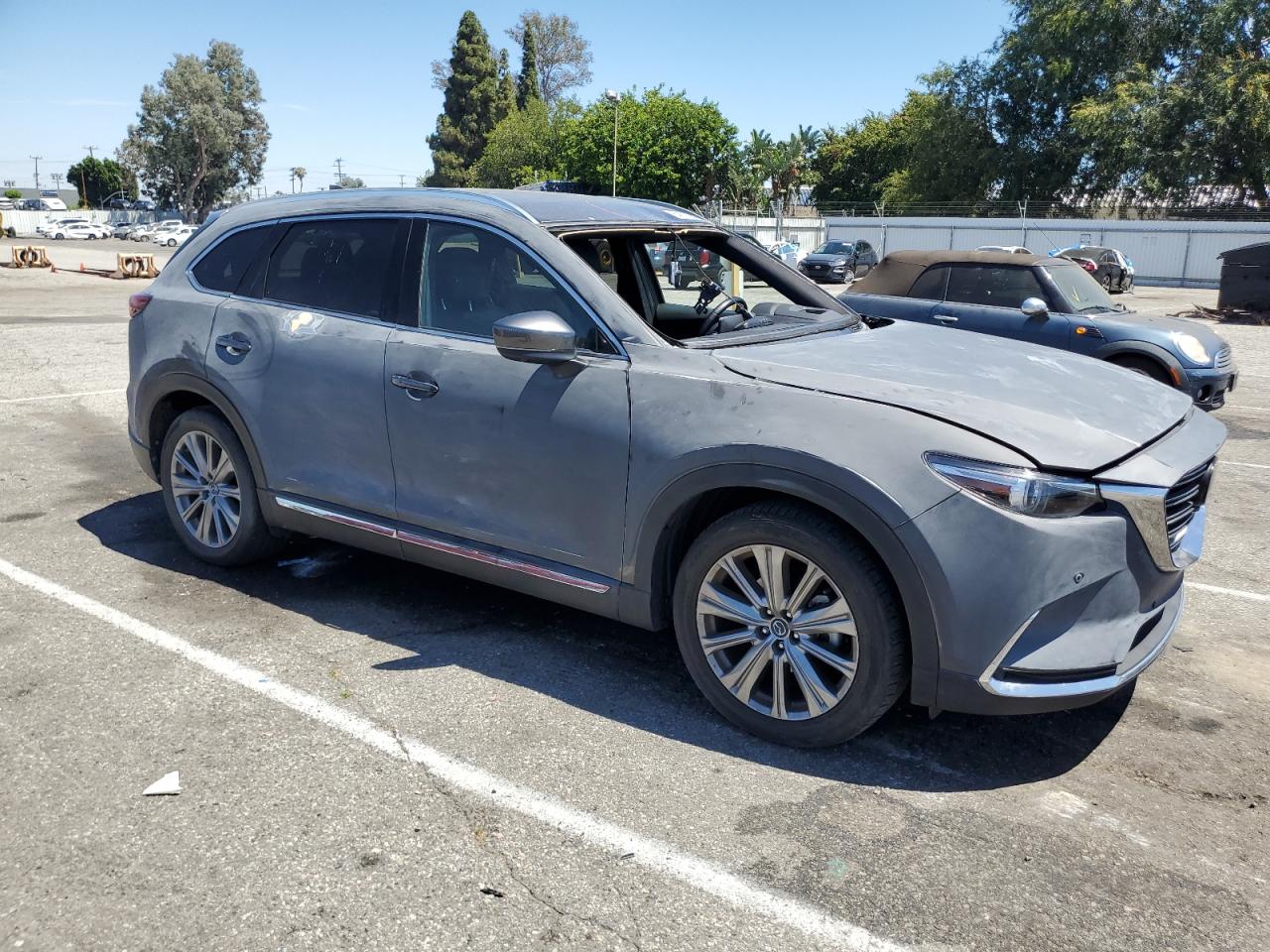 MAZDA CX-9 SIGNATURE