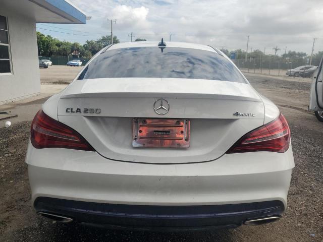 2018 MERCEDES-BENZ CLA 250 4M WDDSJ4GB7JN647574