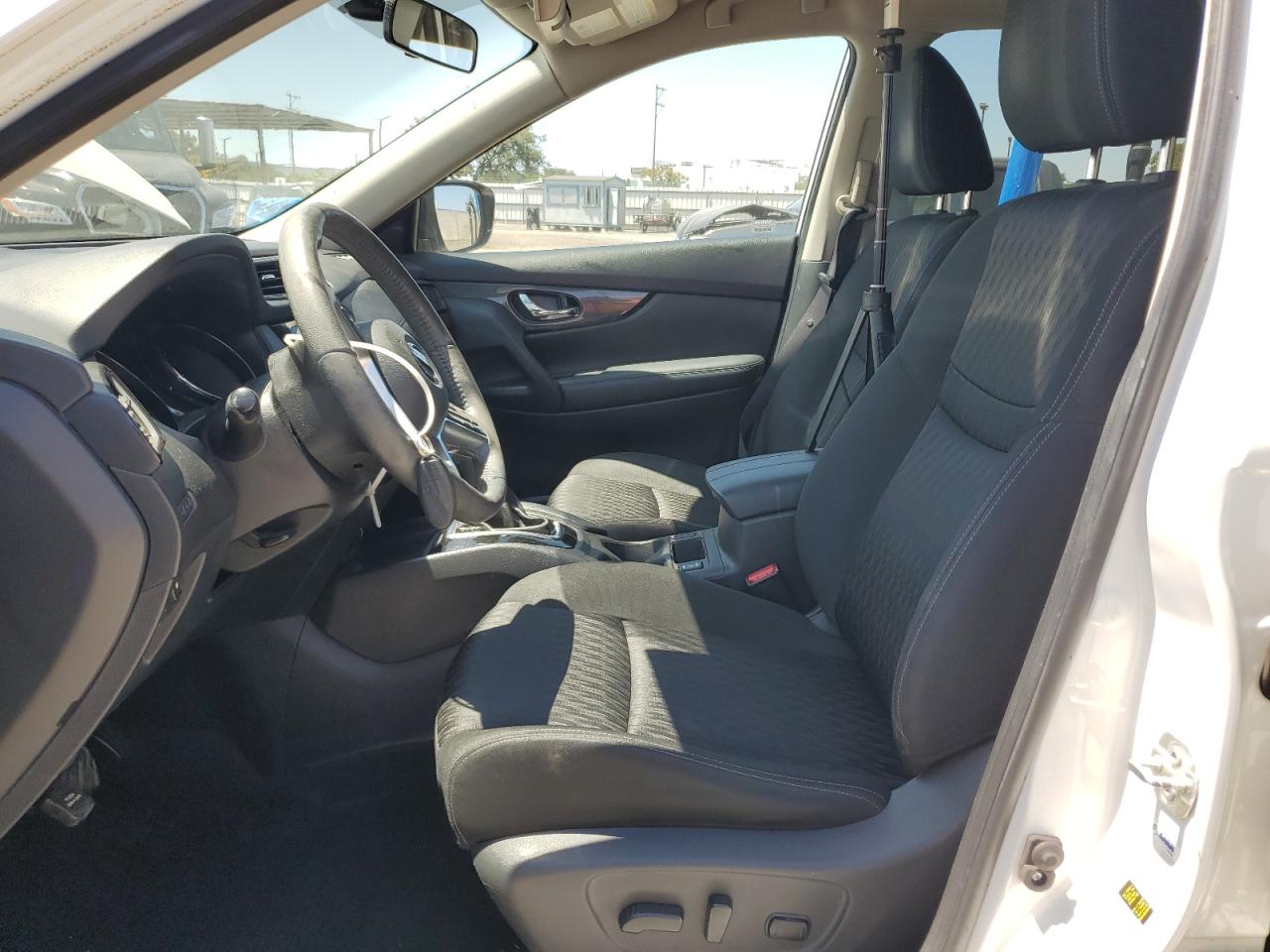 Nissan Rogue s 2018