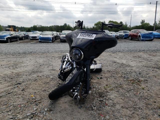 2011 HARLEY-DAVIDSON FLHX 1HD1KB417BB673189