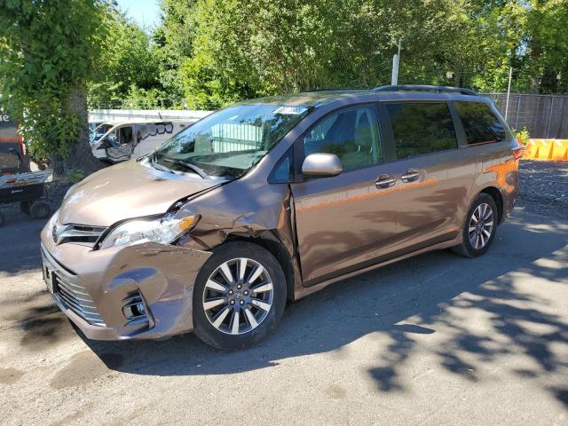 TOYOTA SIENNA XLE