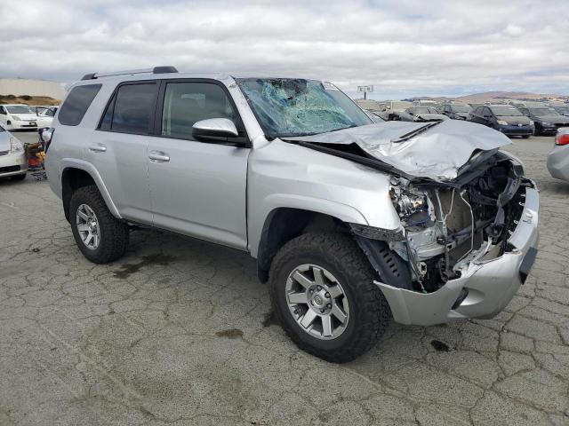 2016 TOYOTA 4RUNNER SR JTEBU5JR0G5360563