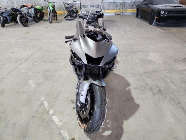 2019 YAMAHA YZFR6 JYARJ28E1KA004146