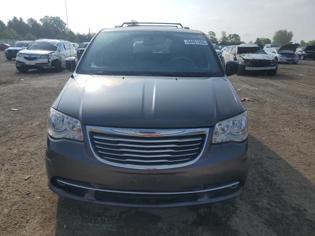 2015 CHRYSLER TOWN & COU 2C4RC1BG4FR696228