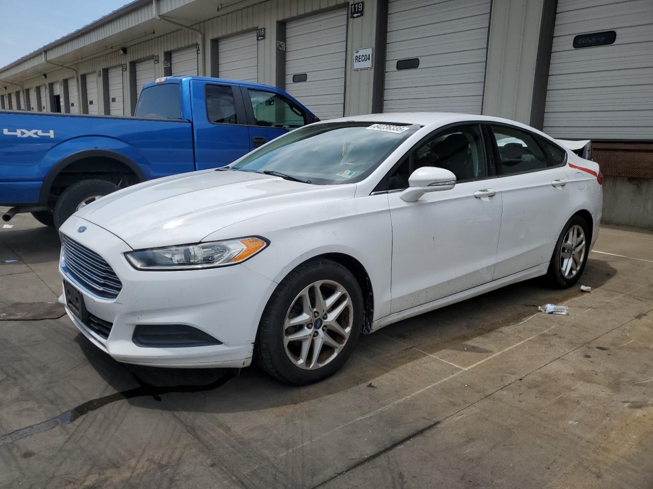 FORD FUSION SE
