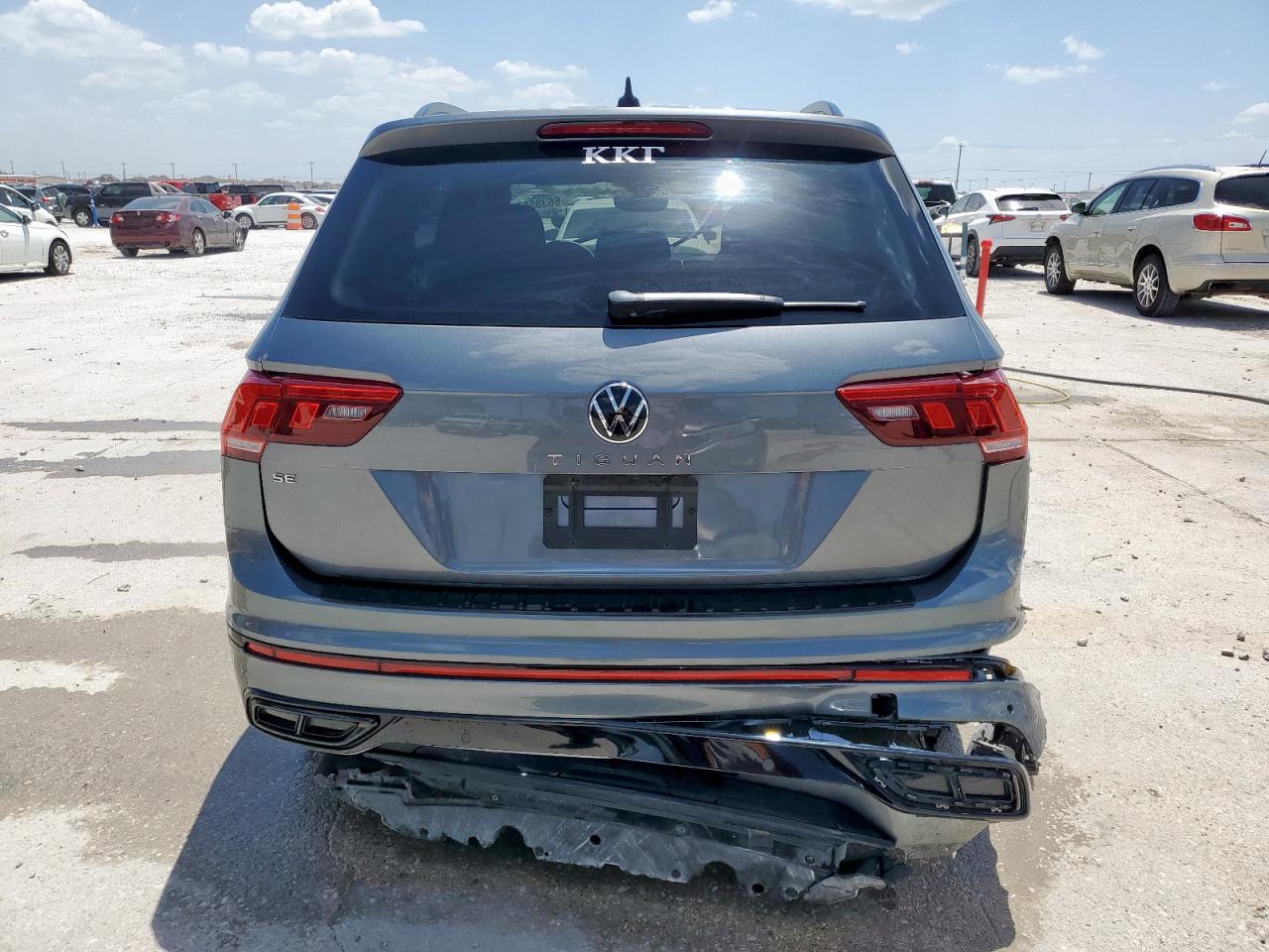 VOLKSWAGEN TIGUAN SE R-LINE BLACK