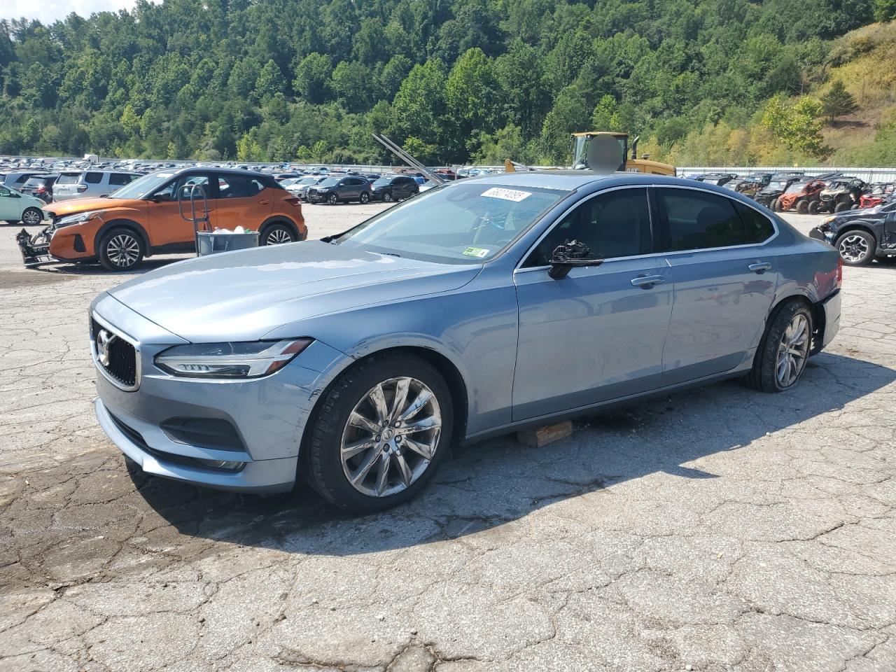 VOLVO S90 T6 MOMENTUM