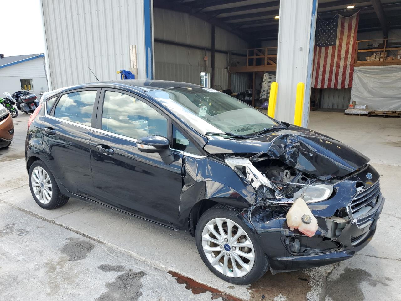 FORD FIESTA TITANIUM