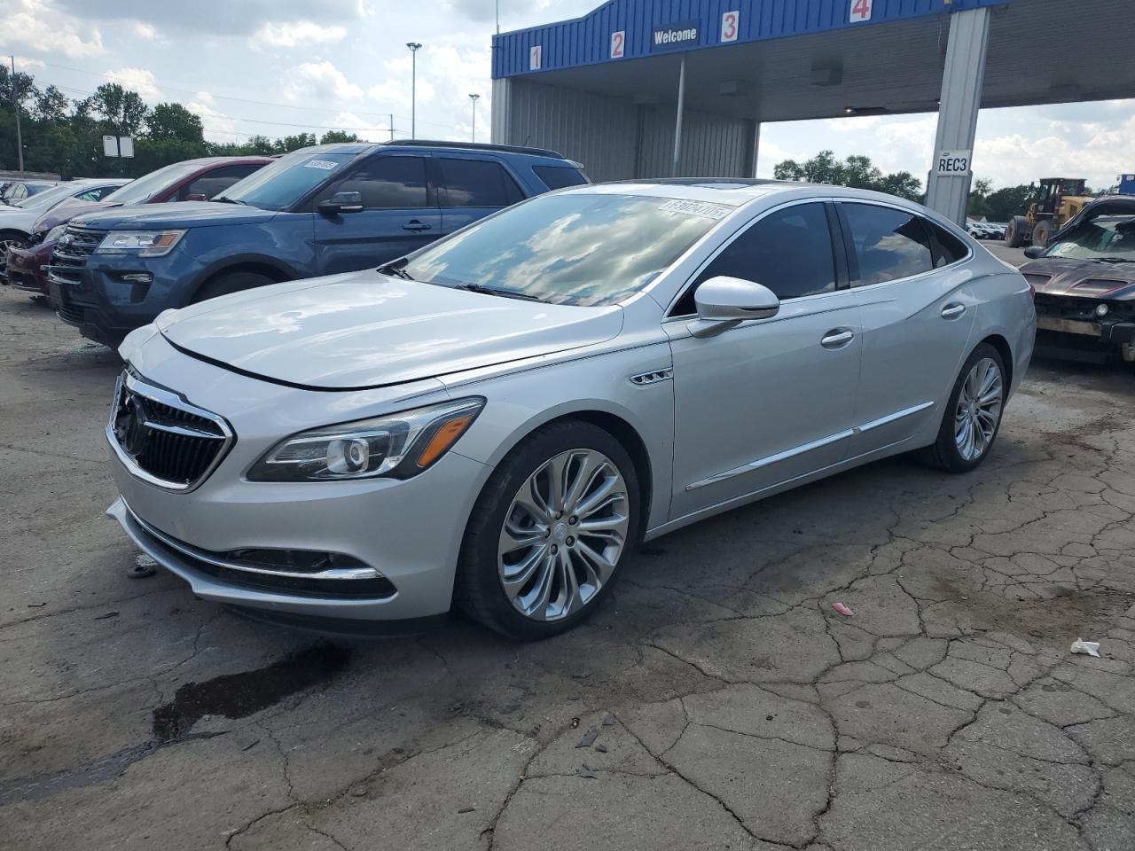 BUICK LACROSSE ESSENCE