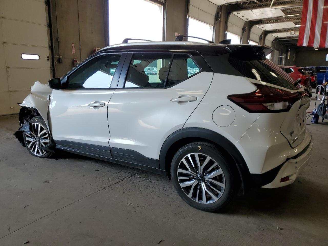 NISSAN KICKS SV
