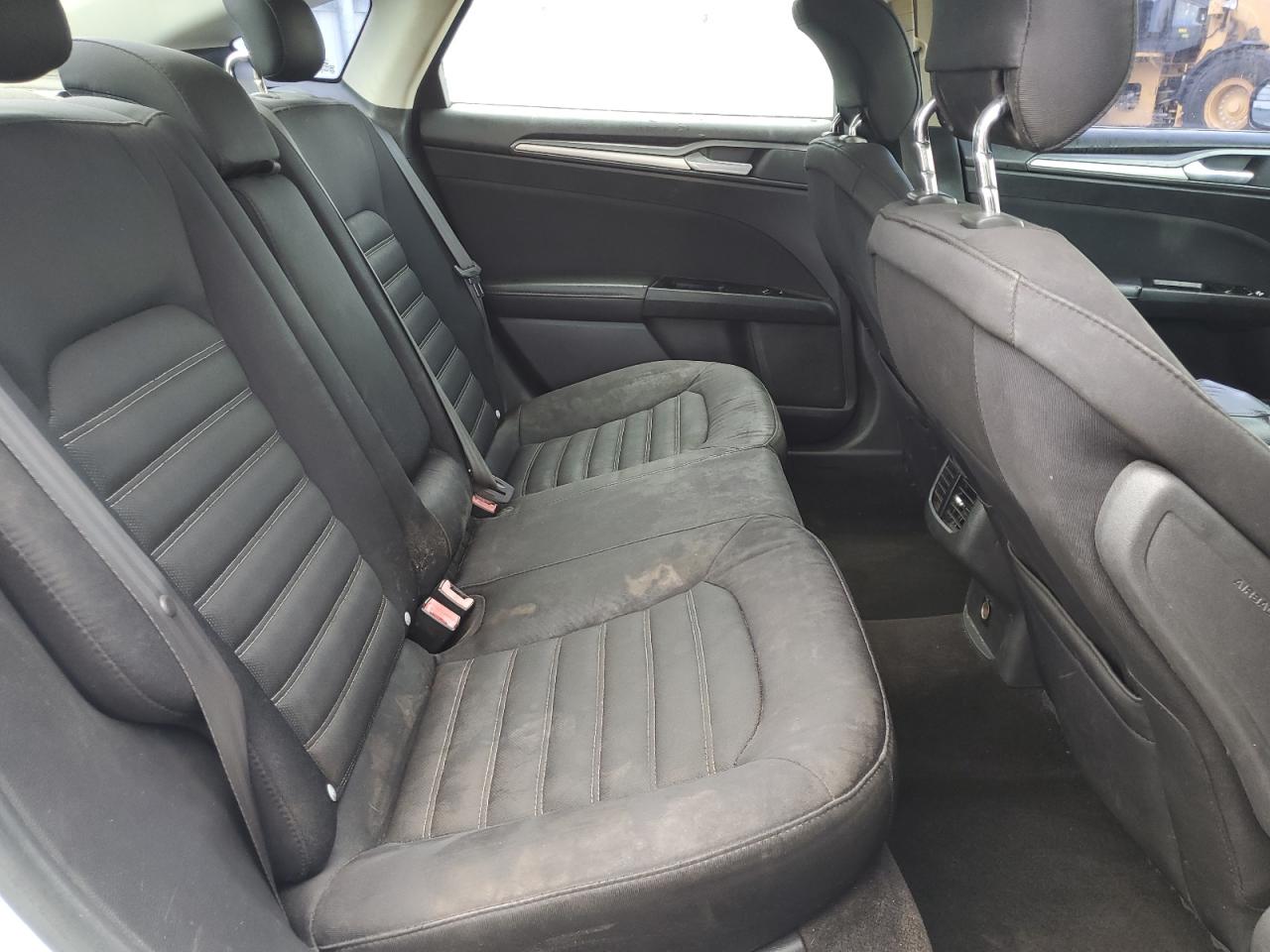 Ford Fusion se 2015