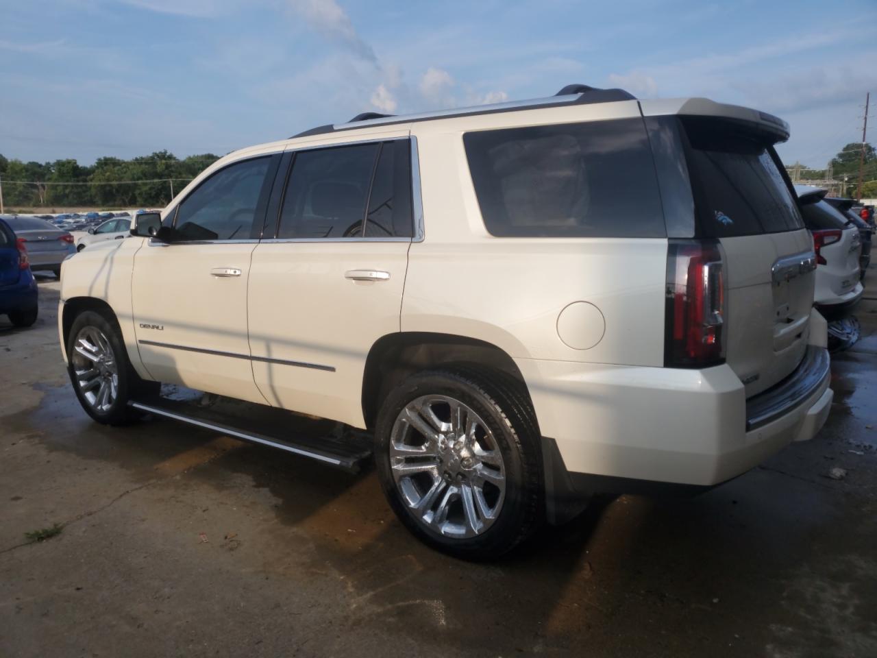 GMC YUKON DENALI