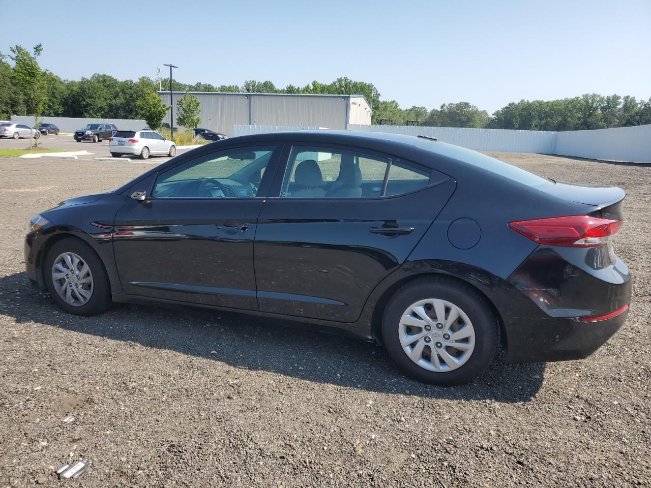 HYUNDAI ELANTRA SE