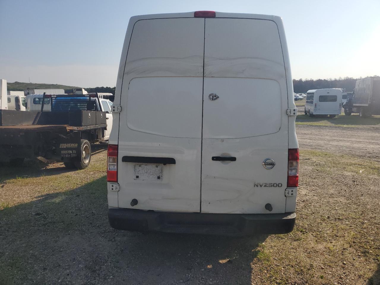 NISSAN NV2500 2500 S