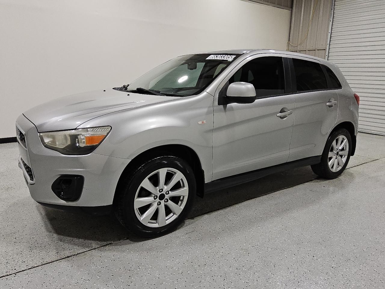MITSUBISHI OUTLANDER ES