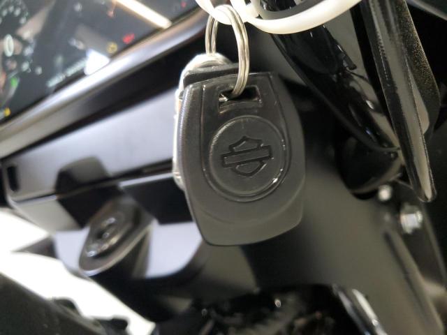 2024 HARLEY-DAVIDSON FLHX 1HD1KB717RB647861
