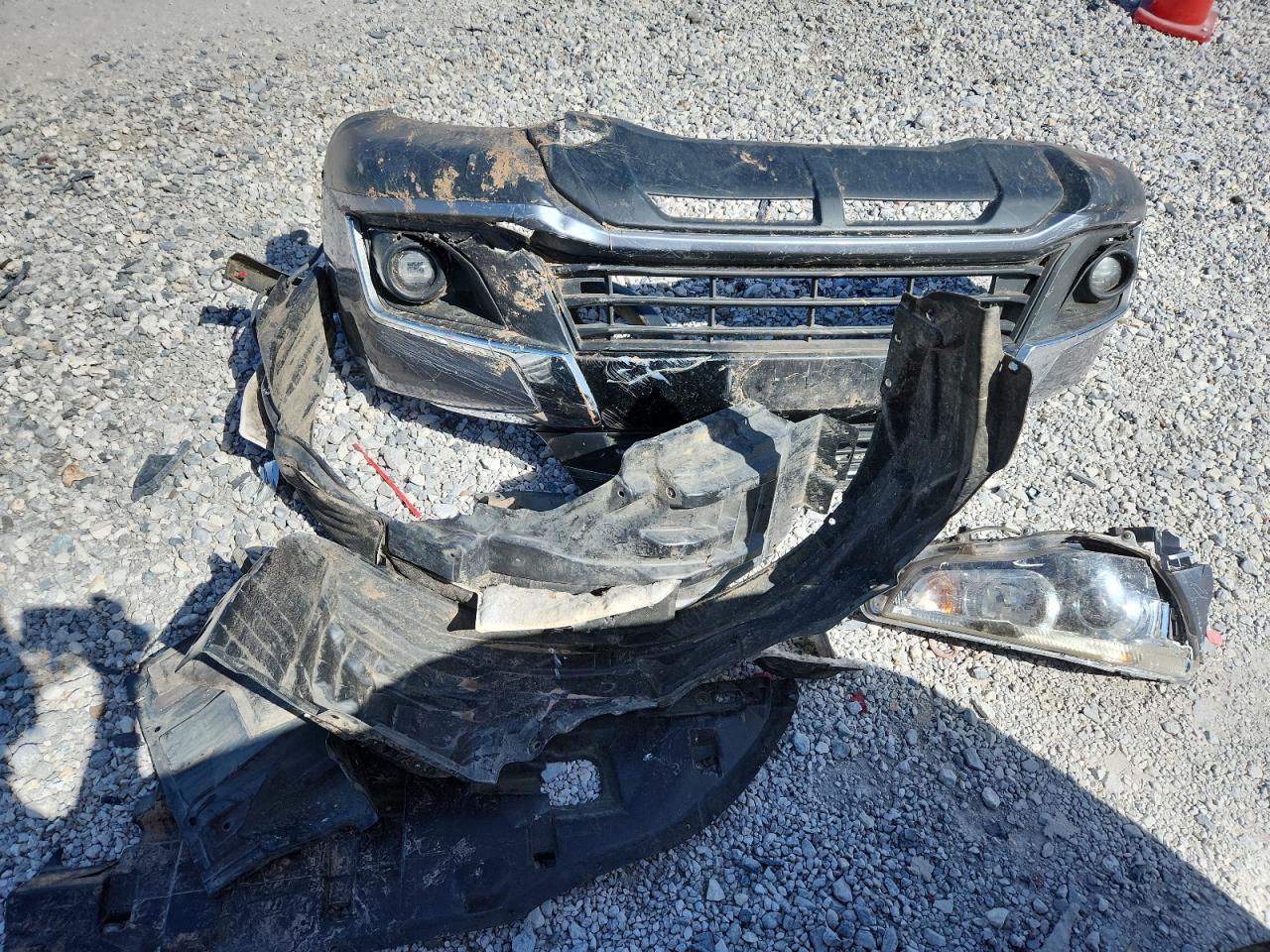 MITSUBISHI OUTLANDER ES