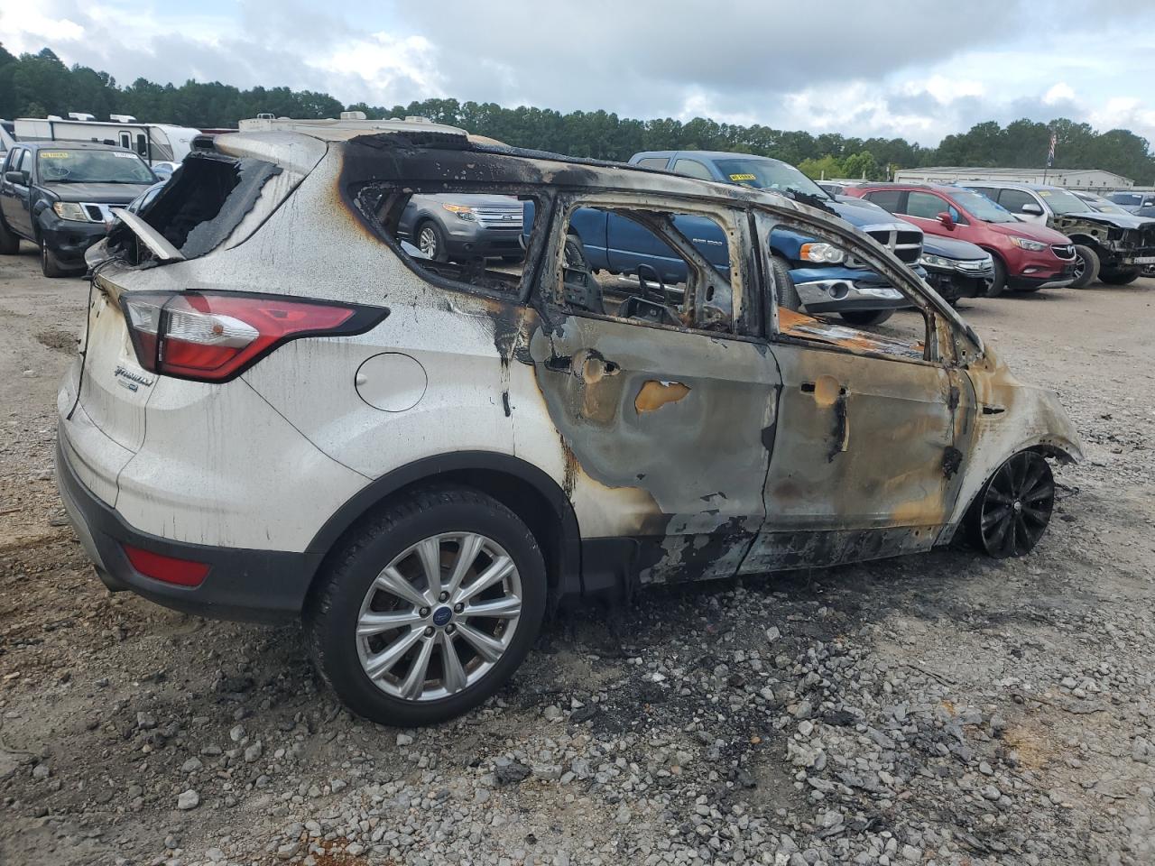 FORD ESCAPE TITANIUM