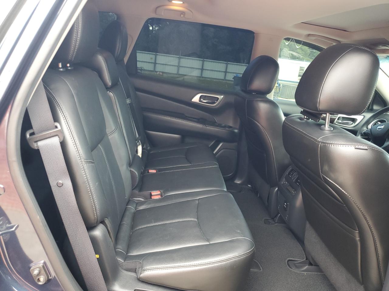 Nissan Pathfinder 2013