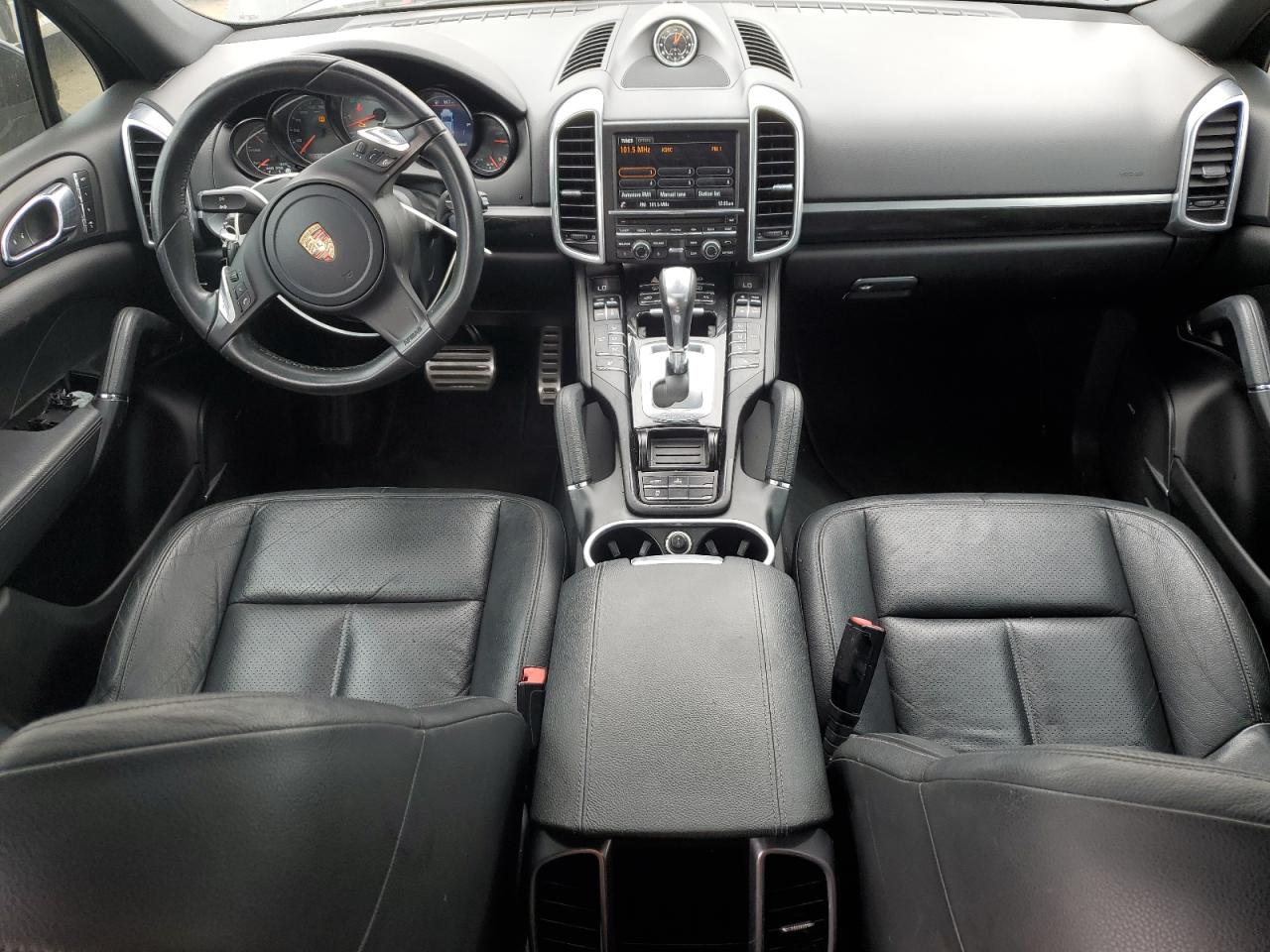 PORSCHE CAYENNE S HYBRID