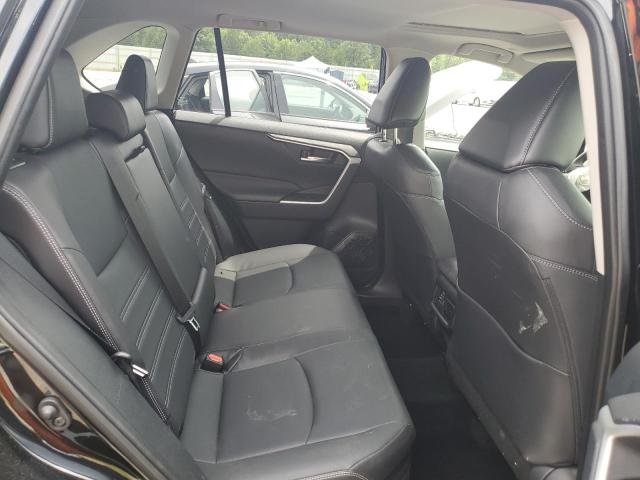 2024 TOYOTA RAV4 XLE P JTMB6RFV9RJ044701