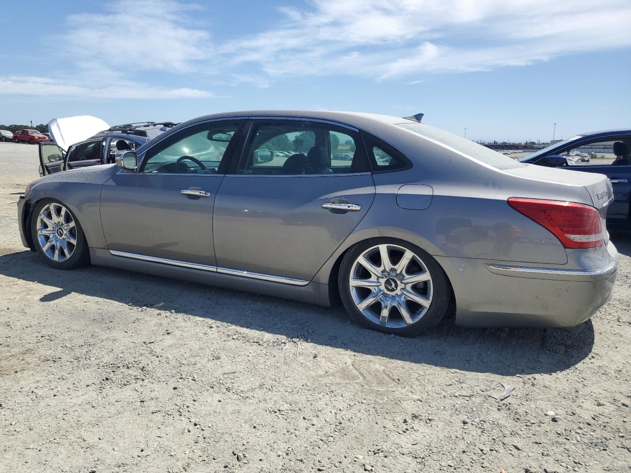 HYUNDAI EQUUS SIGNATURE