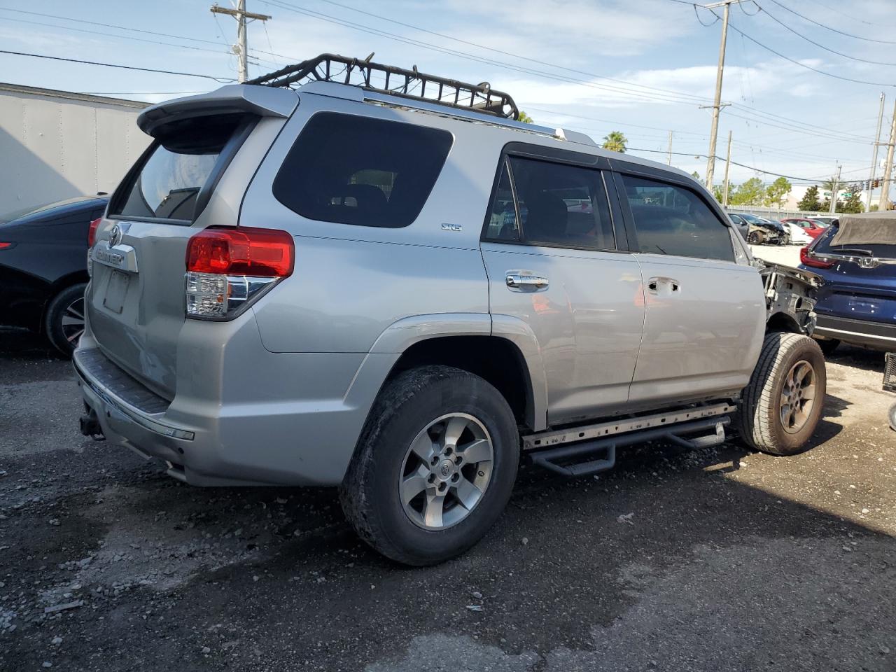 TOYOTA 4RUNNER SR5
