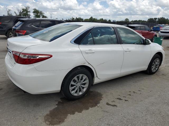 TOYOTA CAMRY LE 2017 white sedan 4d gas 4T1BF1FK5HU445808 photo #4