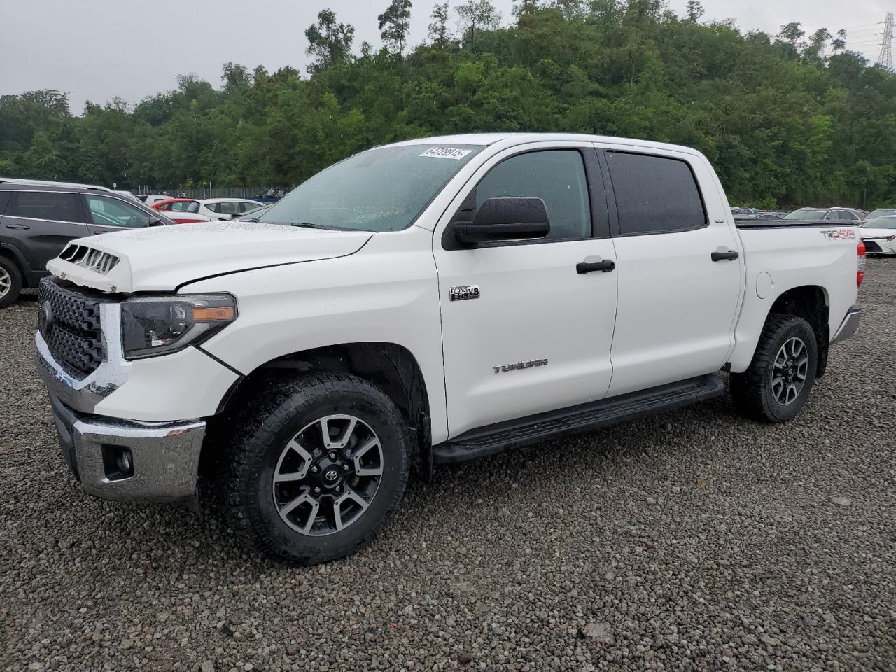 TOYOTA TUNDRA CREWMAX SR5