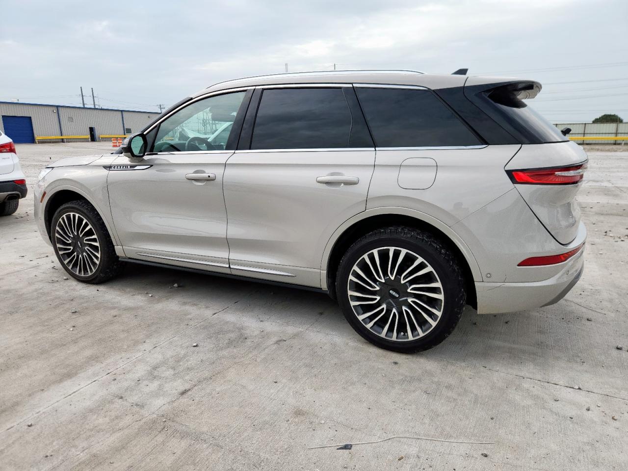 LINCOLN CORSAIR RESERVE