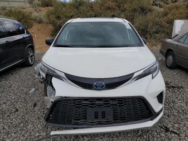 2022 TOYOTA SIENNA XSE 5TDDSKFC2NS073089