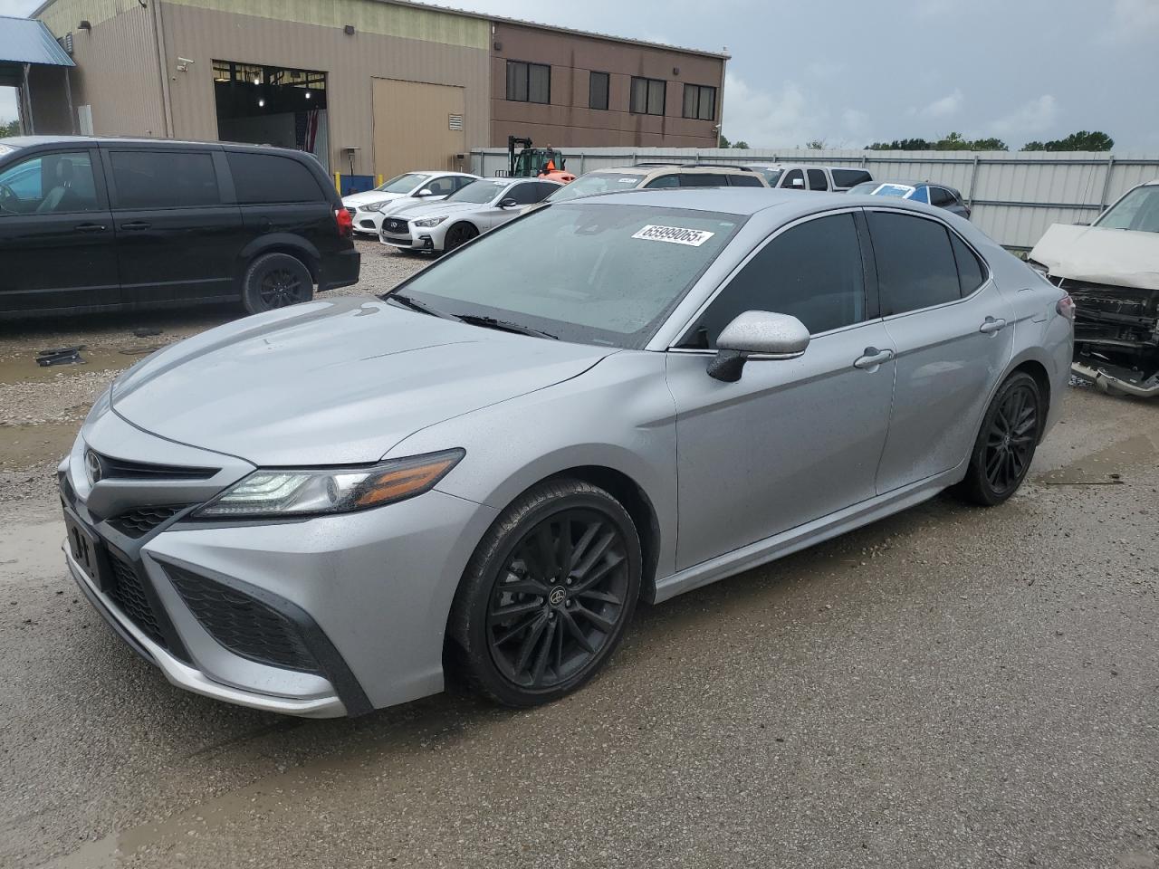 TOYOTA CAMRY XSE