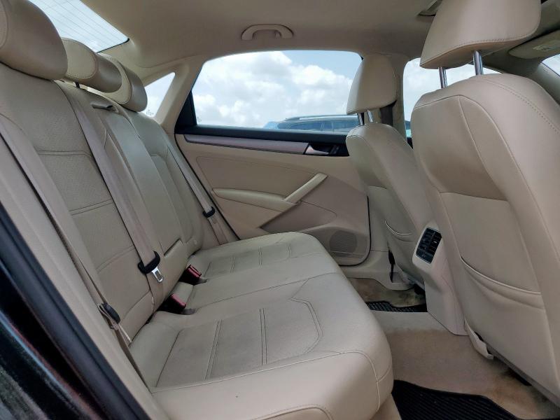2014 VOLKSWAGEN PASSAT SE - 1VWBS7A32EC113651