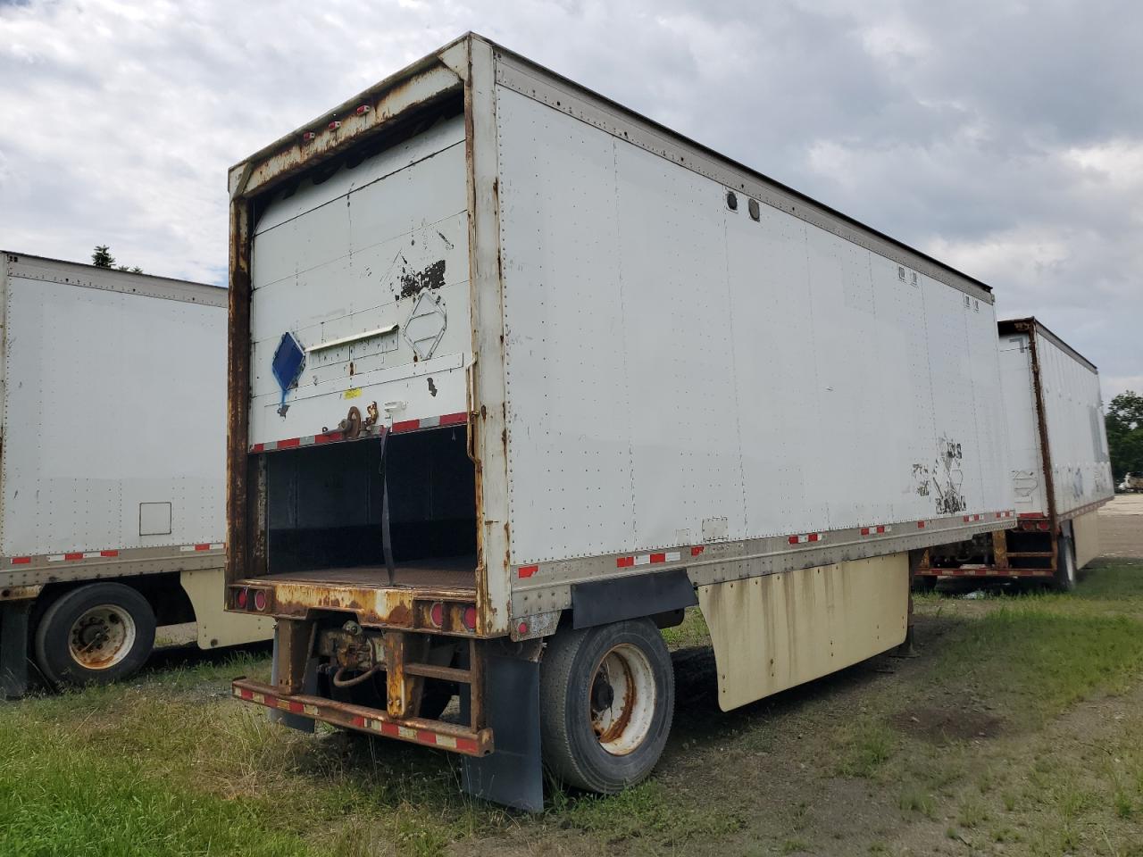 Lot #3214029269 2008 GREAT DANE UNKNOWN