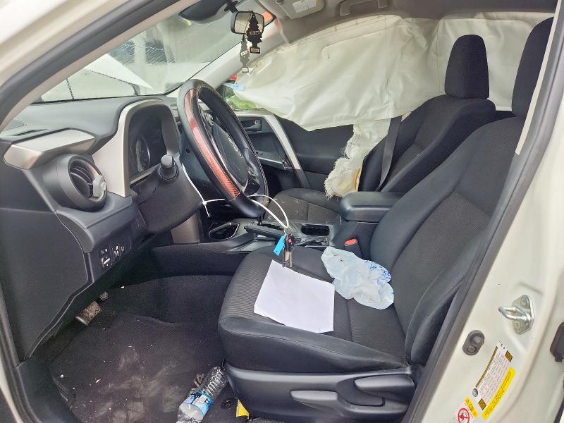 2018 TOYOTA RAV4 LE - JTMZFREV3JJ164160