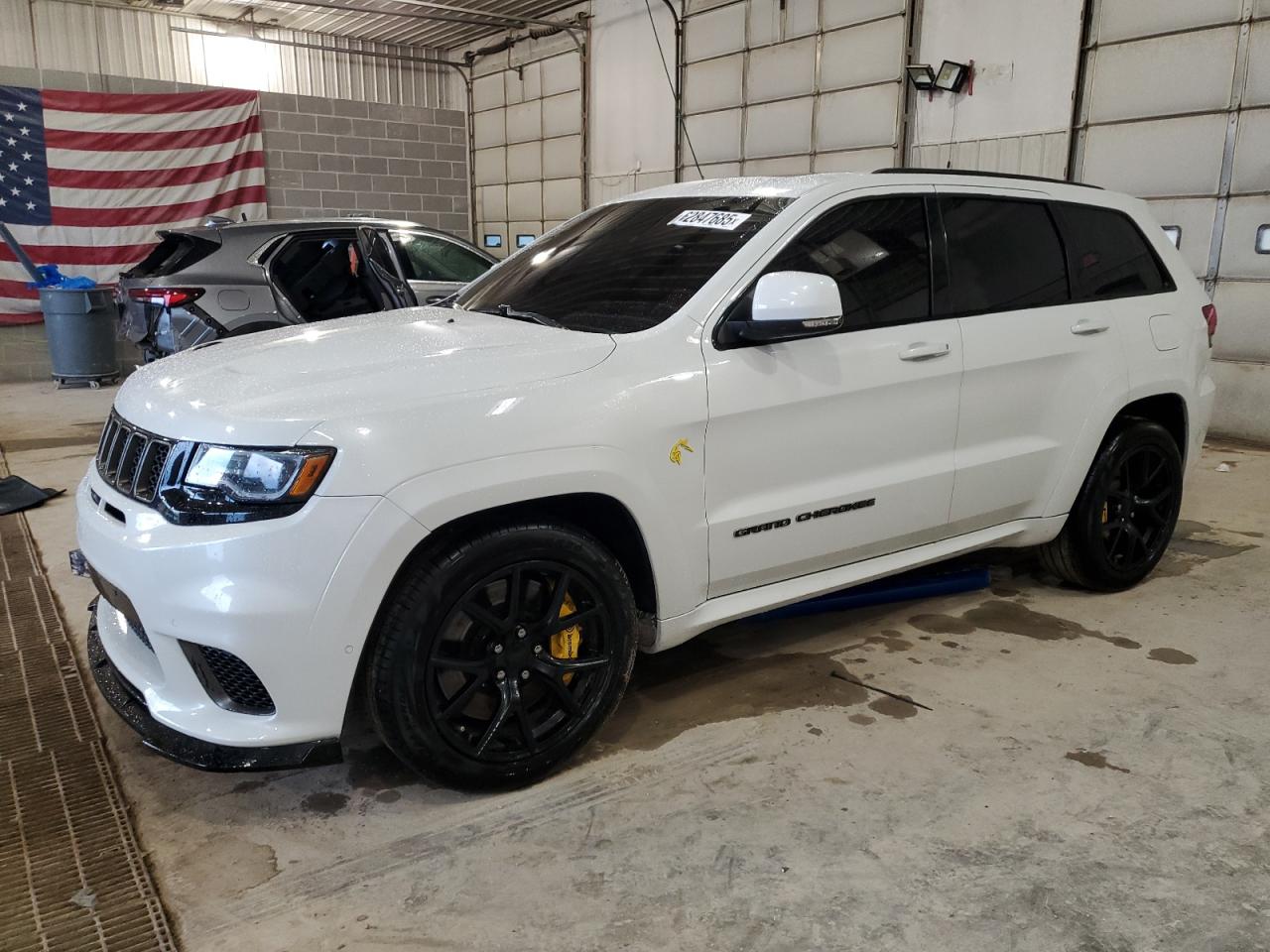  Salvage Jeep Grand Cherokee