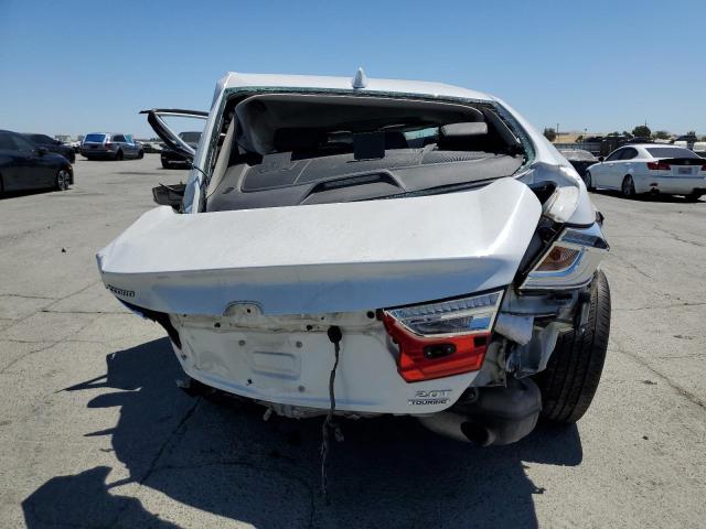 2018 HONDA ACCORD TOU 1HGCV2F9XJA049557