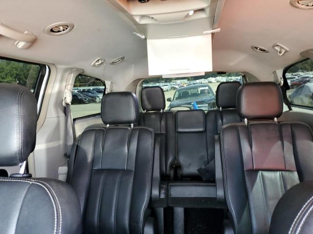 2015 CHRYSLER TOWN & COU 2C4RC1BG2FR601259
