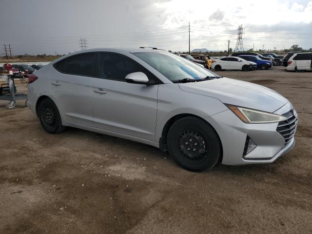 2019 HYUNDAI ELANTRA SE - KMHD74LF5KU847219
