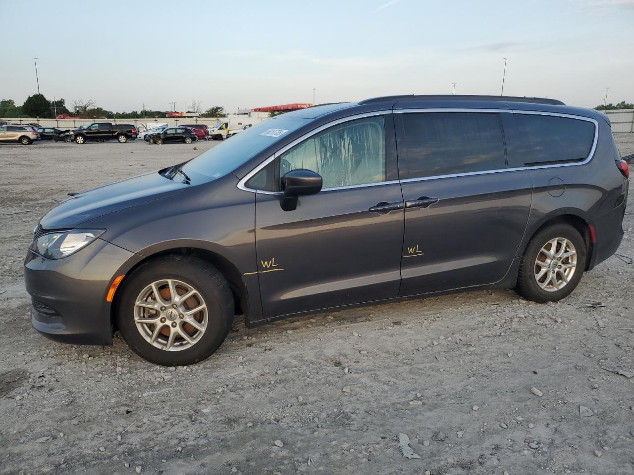 CHRYSLER VOYAGER LXI