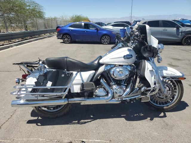 2013 HARLEY-DAVIDSON FLHTCU ULT 1HD1FCM15DB678453