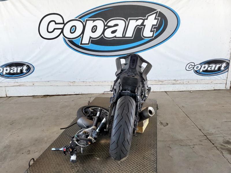 2018 YAMAHA YZFR6 C JYARJ28Y3JA001290
