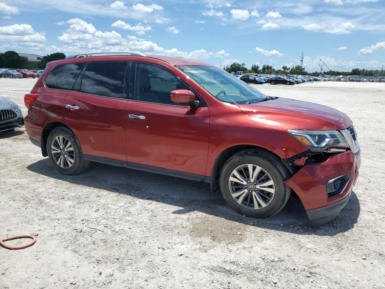 Nissan Pathfinder 2017