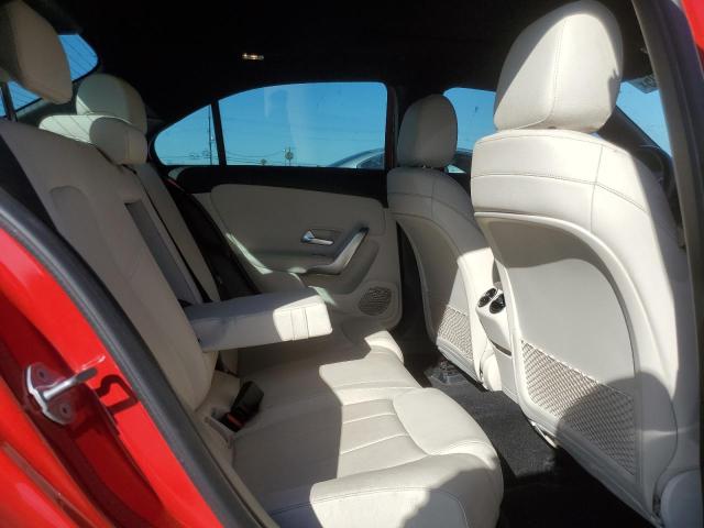 2019 MERCEDES-BENZ A 220 4MAT WDD3G4FB7KW019417