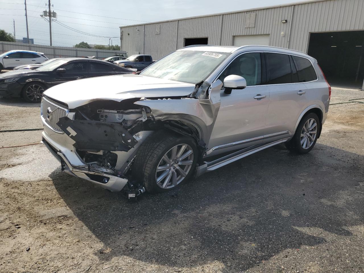 VOLVO XC90 T6