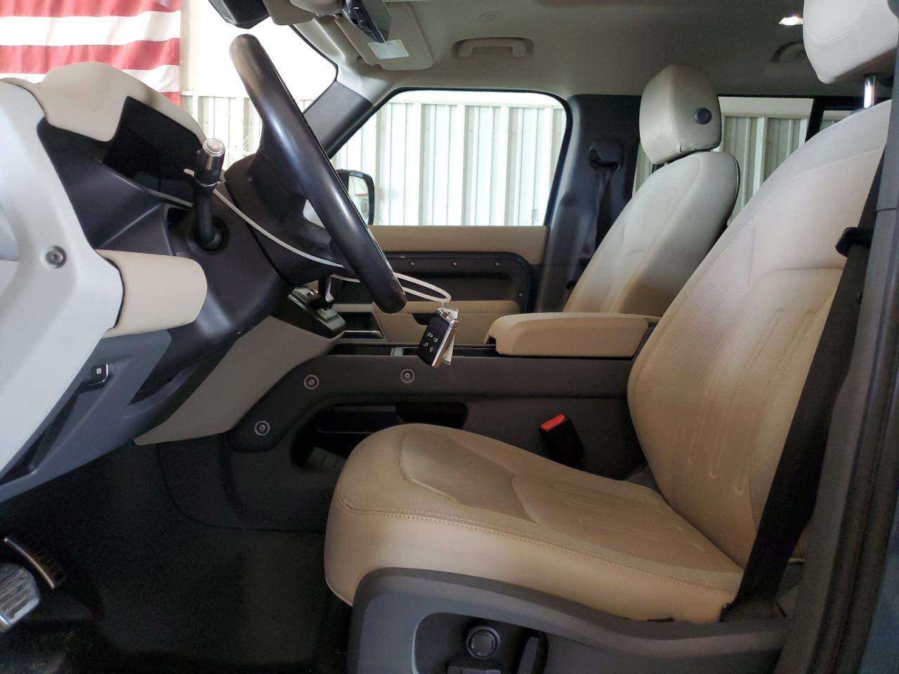 LAND ROVER DEFENDER 110 SE